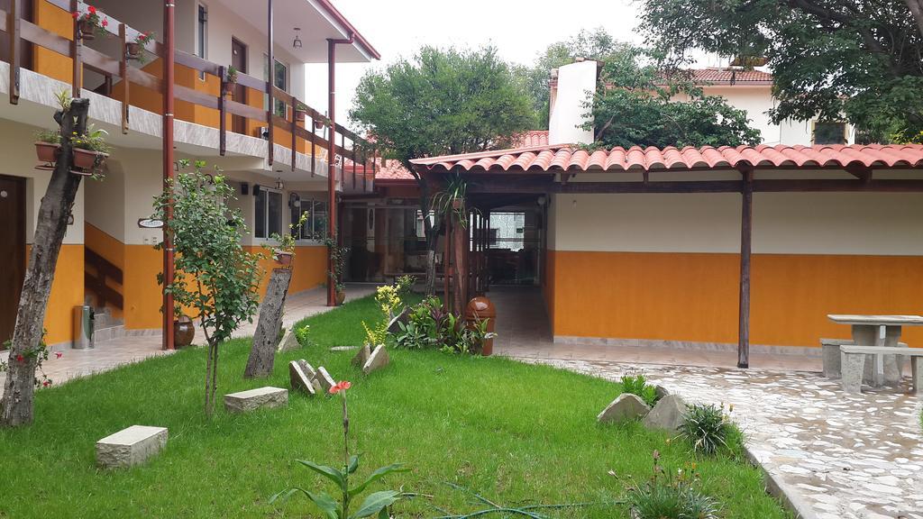 Hotel Mitru - Tarija Exterior foto