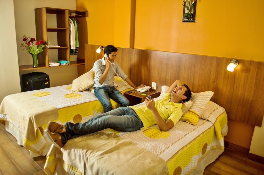 Hotel Mitru - Tarija Quarto foto